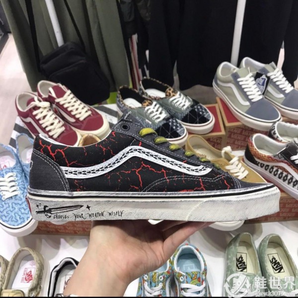 Vans,怪奇物语,Old Skool,发售 《怪奇物语》又出新联名鞋了！第一款配色就这么帅！